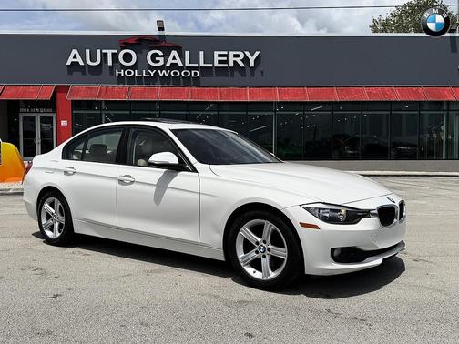 White 2014 BMW 320 i