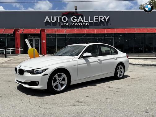 White 2014 BMW 320 i