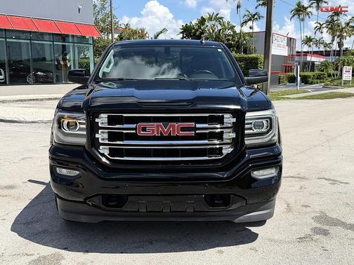 Onyx Black 2017 GMC Sierra 1500 SLT