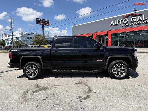 Onyx Black 2017 GMC Sierra 1500 SLT