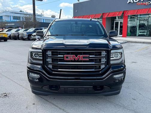 Onyx Black 2017 GMC Sierra 1500 SLT