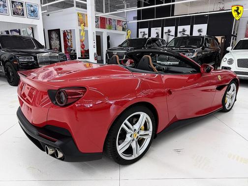 Rosso Corsa 2019 Ferrari Portofino Base