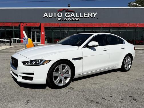 Fuji White 2018 Jaguar XE 25t Premium