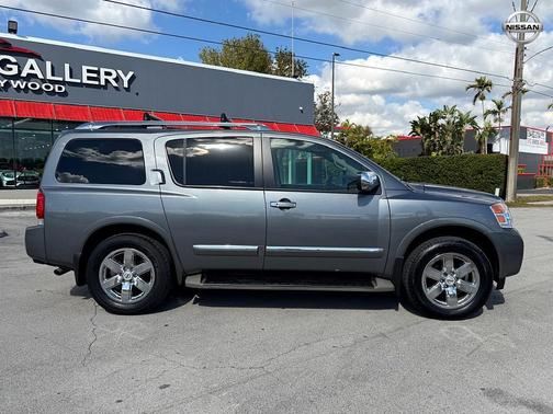 2013 Nissan Armada Platinum