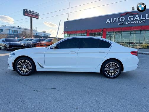 2020 BMW 530 530i