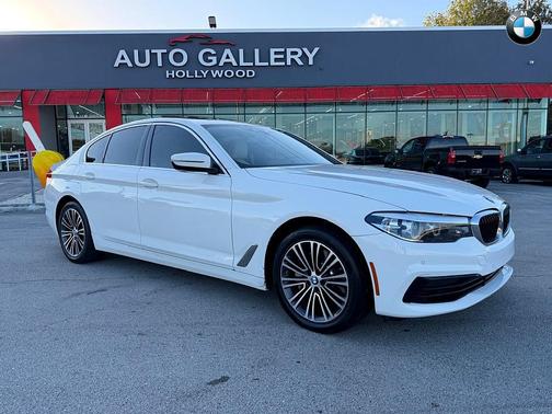 2020 BMW 530 530i