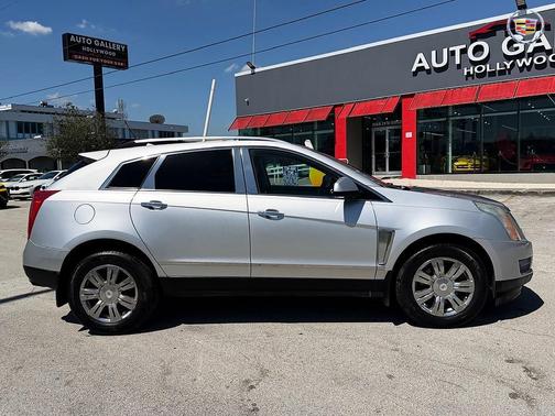 Radiant Silver Metallic 2015 Cadillac SRX Luxury Collection
