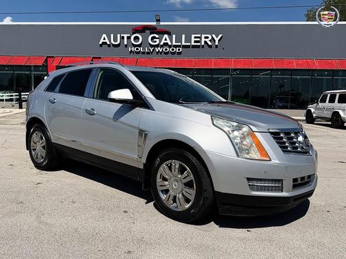 Radiant Silver Metallic 2015 Cadillac SRX Luxury Collection