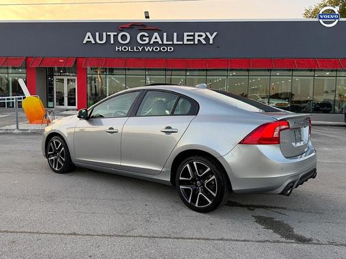 2017 Volvo S60 T5 Dynamic