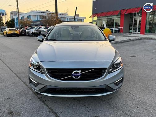 2017 Volvo S60 T5 Dynamic