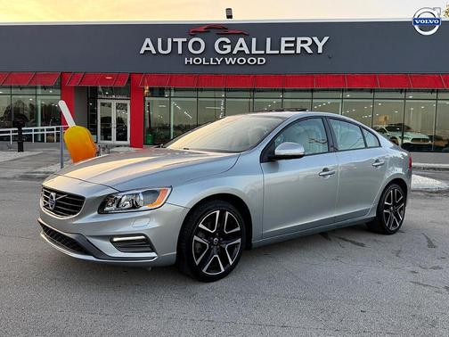 2017 Volvo S60 T5 Dynamic