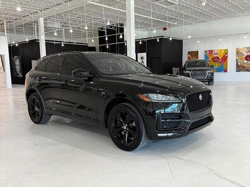 2017 Jaguar F-PACE 35t R-Sport
