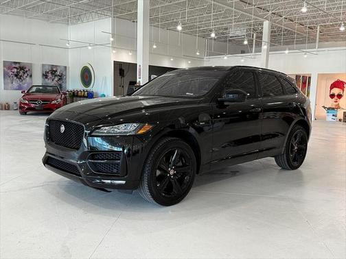 2017 Jaguar F-PACE 35t R-Sport