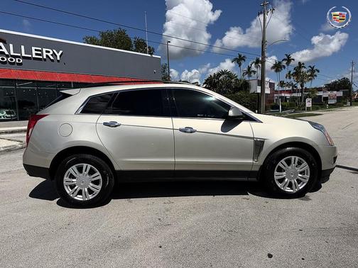 Silver Coast Metallic 2014 Cadillac SRX Base