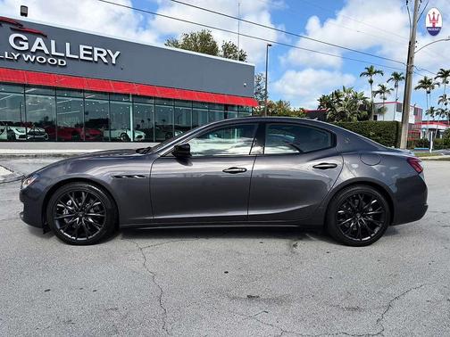 Grigio 2020 Maserati Ghibli S