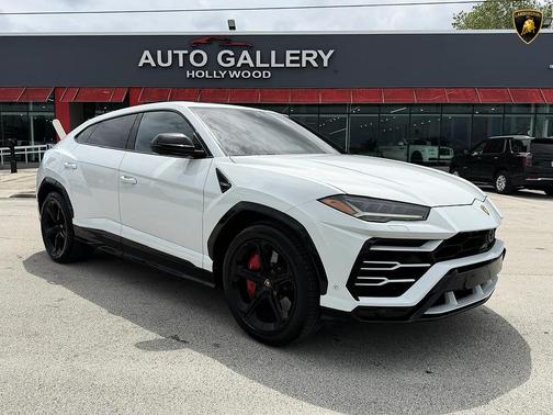 White 2021 Lamborghini Urus