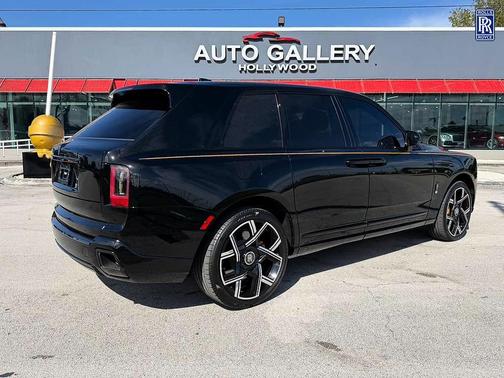 2025 Rolls-Royce Cullinan Black Badge