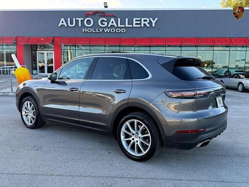 2022 Porsche Cayenne Cayenne