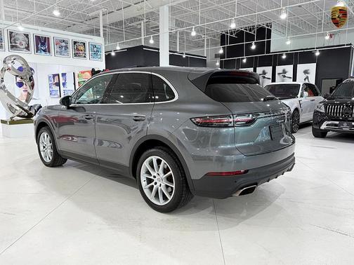 2022 Porsche Cayenne Cayenne