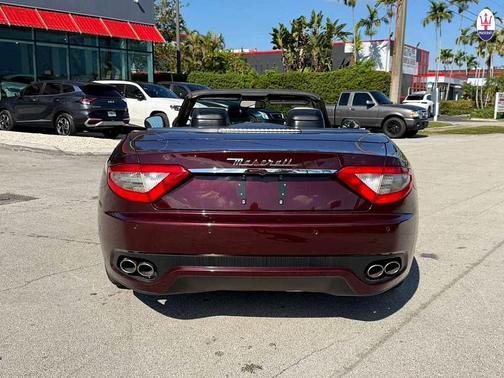 2015 Maserati GranTurismo Base