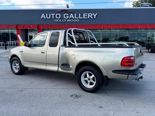 2000 Ford F-150 XLT SuperCab Flareside
