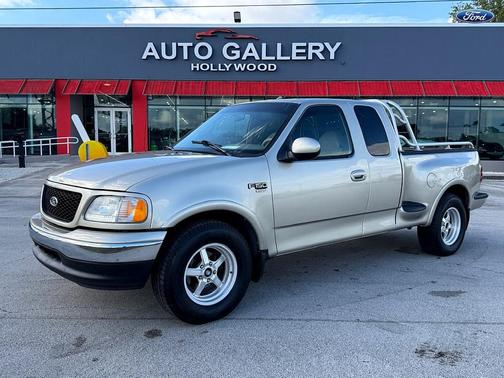 2000 Ford F-150 XLT SuperCab Flareside