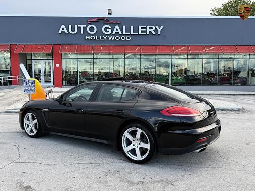 Black 2014 Porsche Panamera 4
