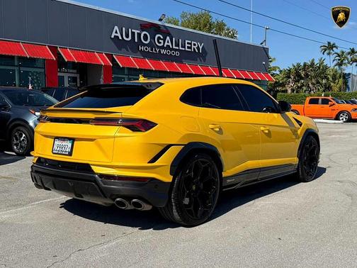 Yellow 2024 Lamborghini Urus Performante