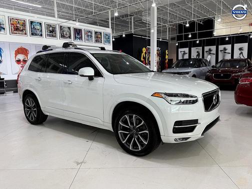 2019 Volvo XC90 T5 Momentum
