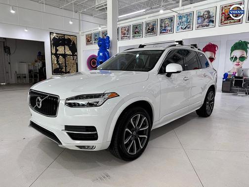 2019 Volvo XC90 T5 Momentum