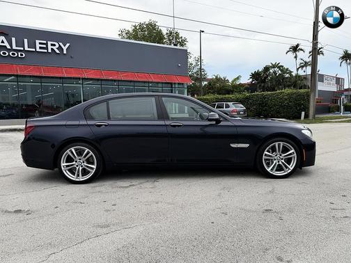 2013 BMW 750 iL
