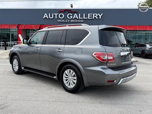 2017 Nissan Armada SV