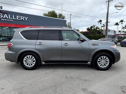 2017 Nissan Armada SV