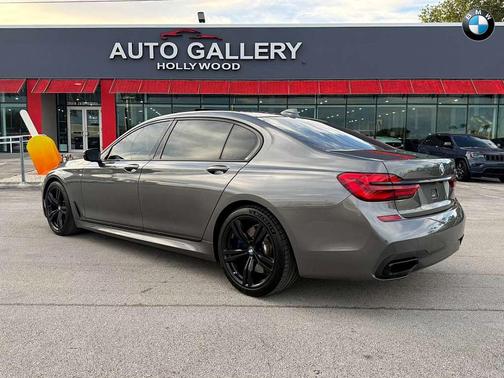 2019 BMW 750 I