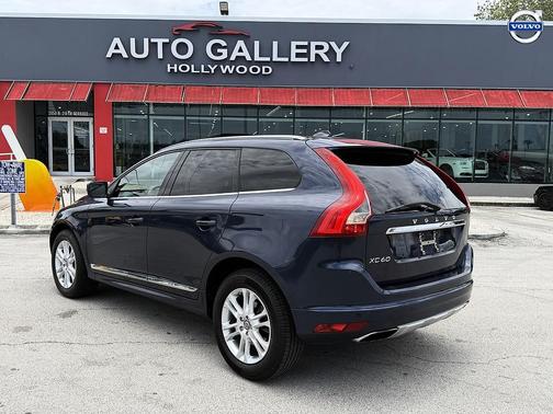 Blue 2015 Volvo XC60 T5 Premier