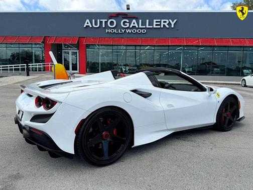 2022 Ferrari F8 Spider *CARBON FIBRE, HUGE MSRP