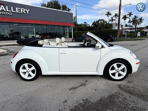 Campanella White 2007 Volkswagen New Beetle Triple White