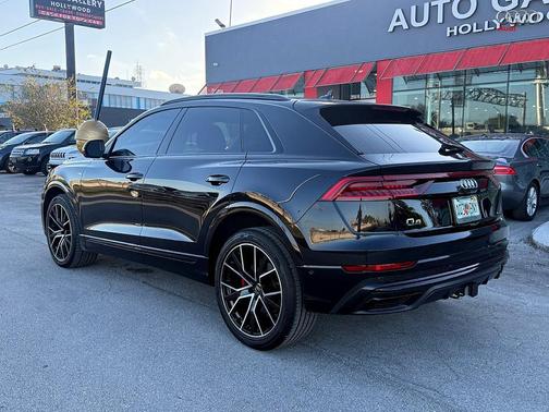 2020 Audi Q8 55 Premium Plus