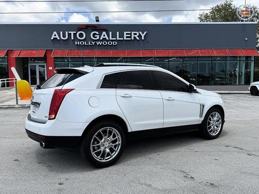 White 2013 Cadillac SRX Performance Collection