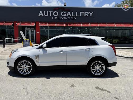 White 2013 Cadillac SRX Performance Collection