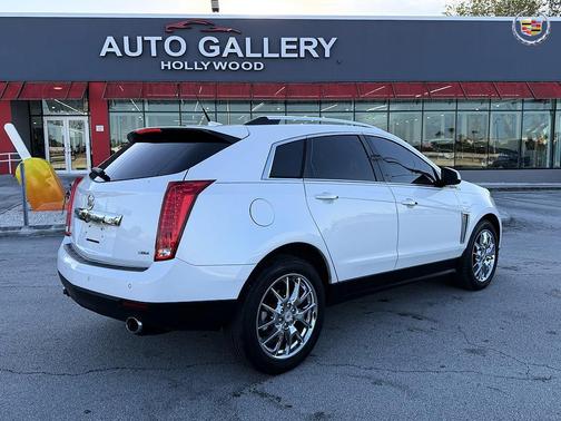 White 2013 Cadillac SRX Performance Collection
