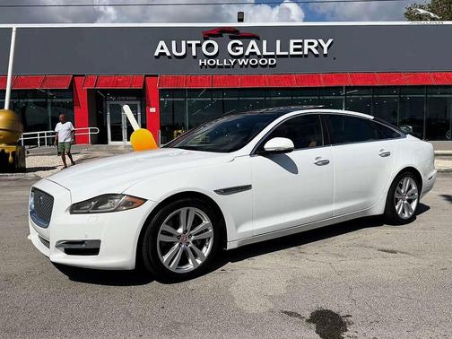Polaris White 2017 Jaguar XJ XJL Portfolio