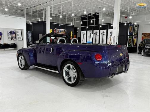 2004 Chevrolet SSR LS