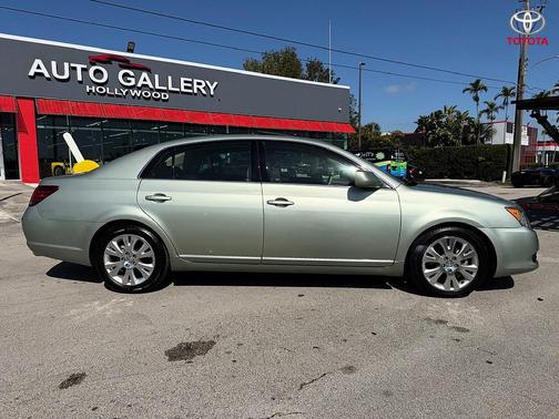 2008 Toyota Avalon XLS