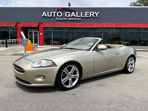 Winter Gold 2007 Jaguar XK Base