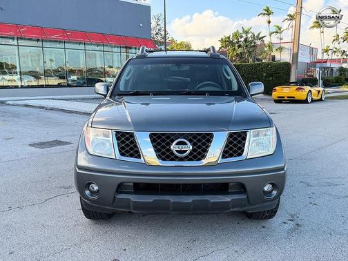 2006 Nissan Frontier LE Crew Cab