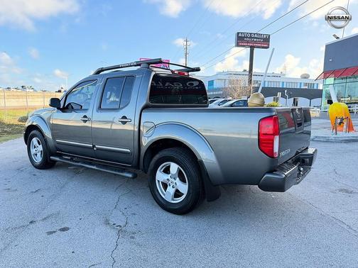 2006 Nissan Frontier LE Crew Cab