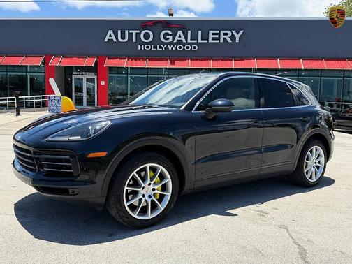 Blue 2020 Porsche Cayenne Cayenne