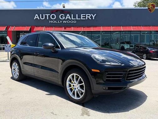 Blue 2020 Porsche Cayenne Cayenne