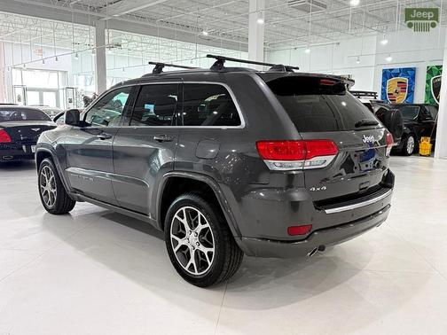 2018 Jeep Grand Cherokee Sterling Edition